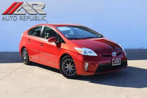 2015 Toyota Prius Two FWD photo