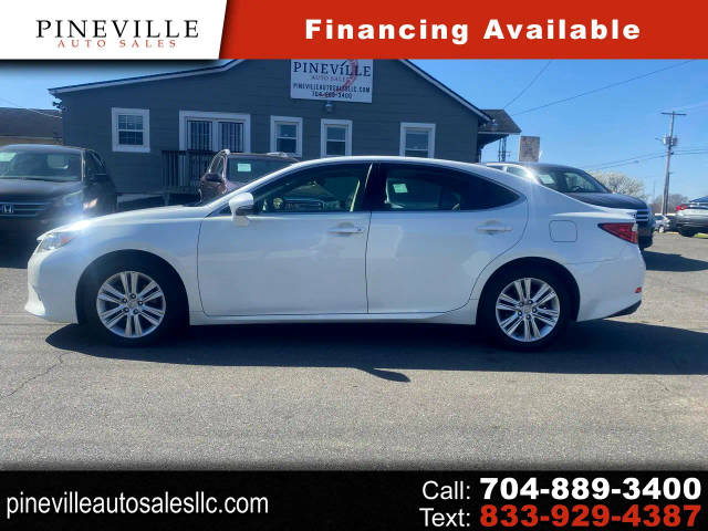 2015 Lexus ES  FWD photo
