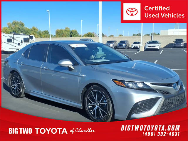 2021 Toyota Camry Hybrid SE FWD photo