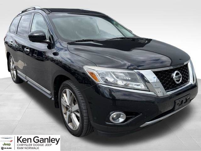 2015 Nissan Pathfinder Platinum 4WD photo