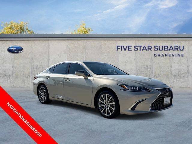2021 Lexus ES ES 300h FWD photo