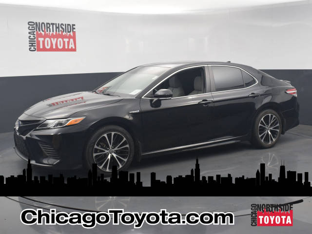 2020 Toyota Camry Hybrid SE FWD photo