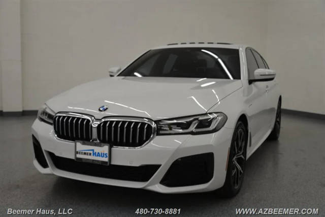 2021 BMW 5 Series 530e RWD photo