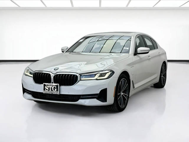 2021 BMW 5 Series 530e RWD photo
