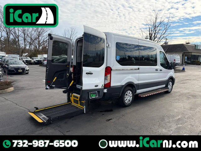 2020 Ford Transit Passenger Wagon XL RWD photo