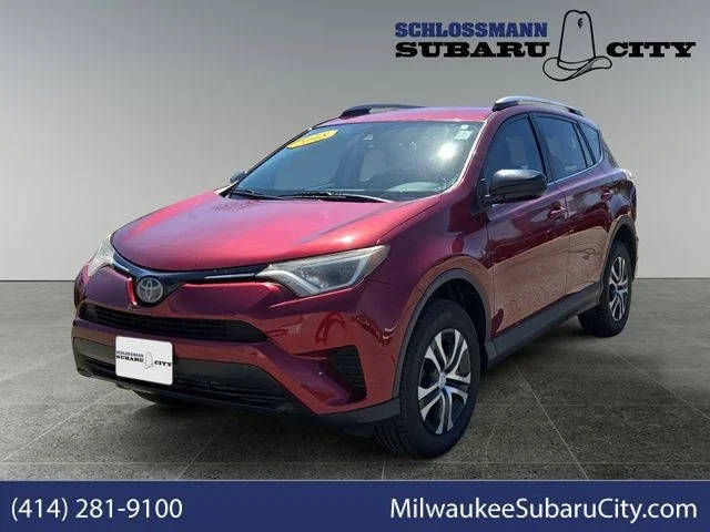 2018 Toyota RAV4 LE FWD photo