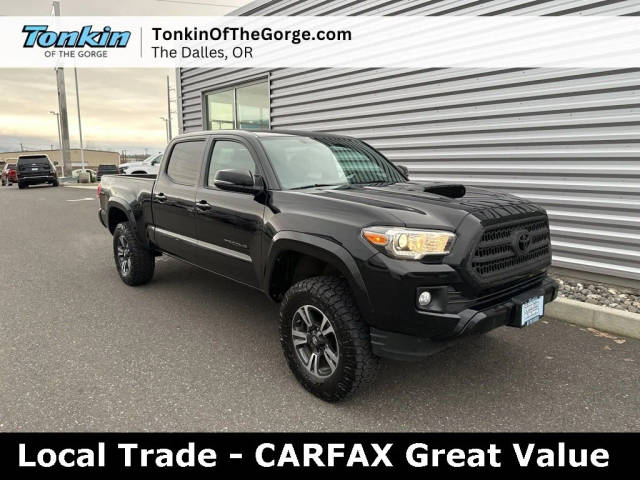 2017 Toyota Tacoma TRD Sport 4WD photo