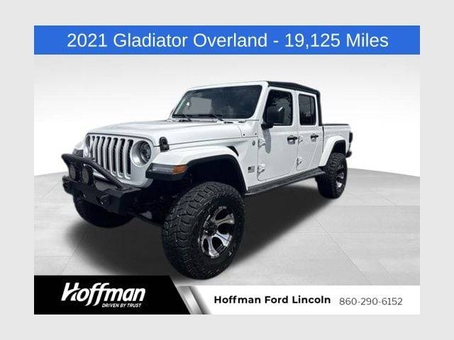 2021 Jeep Gladiator Overland 4WD photo