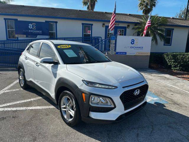 2021 Hyundai Kona SE FWD photo