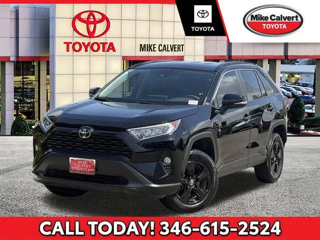 2021 Toyota RAV4 XLE FWD photo