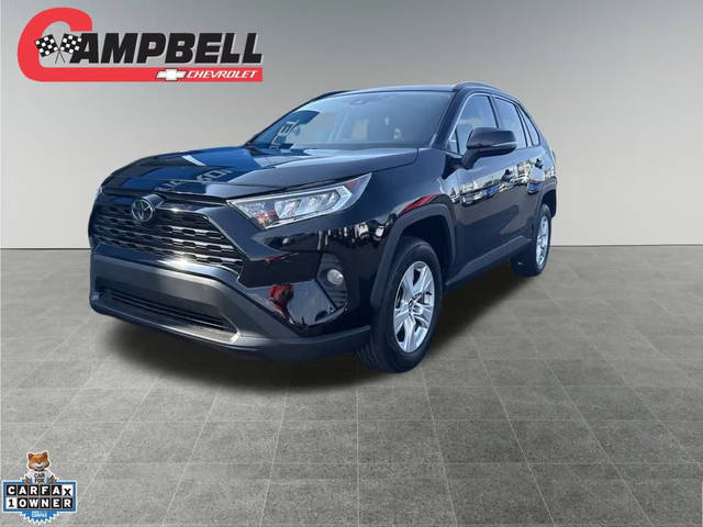 2021 Toyota RAV4 XLE FWD photo