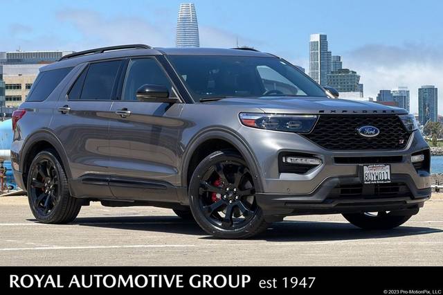 2021 Ford Explorer ST 4WD photo