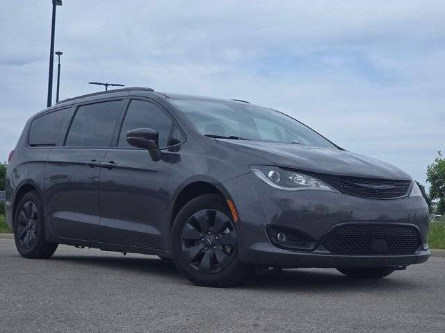 2020 Chrysler Pacifica Minivan Hybrid Limited FWD photo