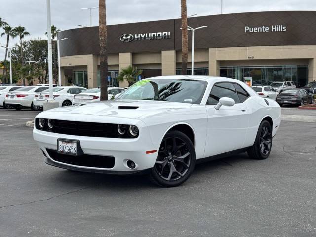 2020 Dodge Challenger SXT RWD photo