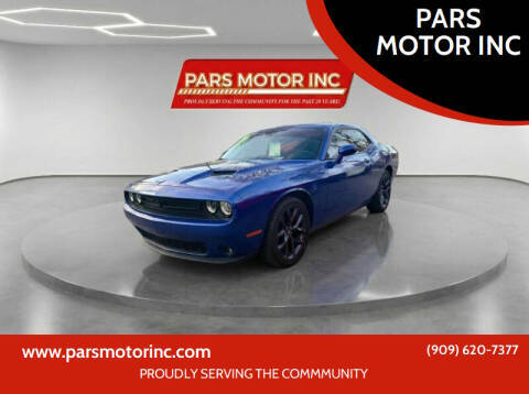 2020 Dodge Challenger SXT RWD photo