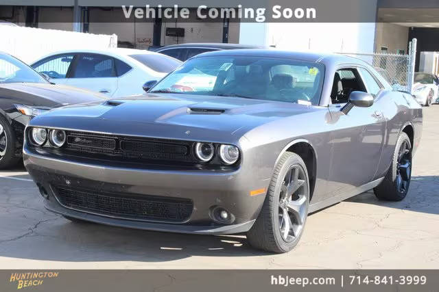 2020 Dodge Challenger SXT RWD photo