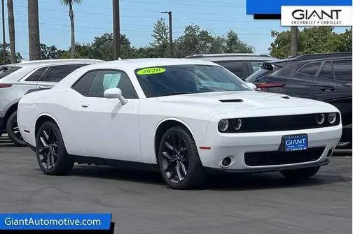 2020 Dodge Challenger SXT RWD photo
