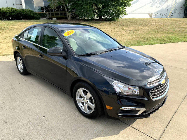2015 Chevrolet Cruze LT FWD photo