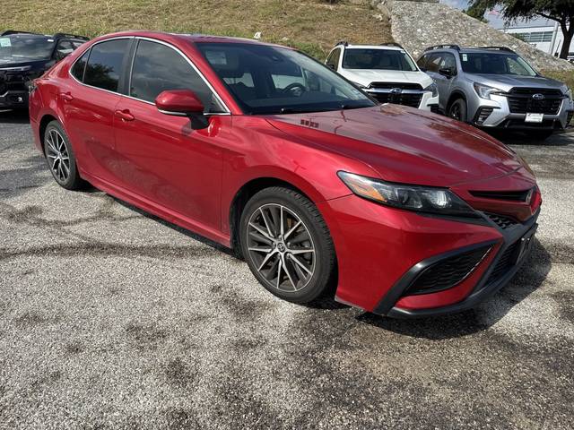 2021 Toyota Camry SE FWD photo