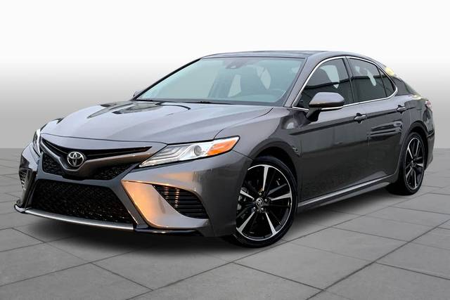 2020 Toyota Camry XSE FWD photo