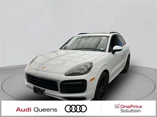 2021 Porsche Cayenne GTS AWD photo