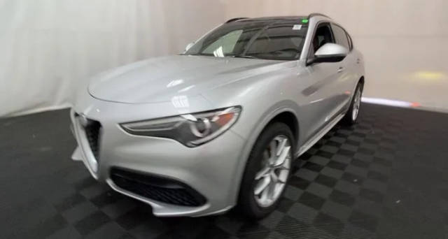 2020 Alfa Romeo Stelvio Ti Sport AWD photo