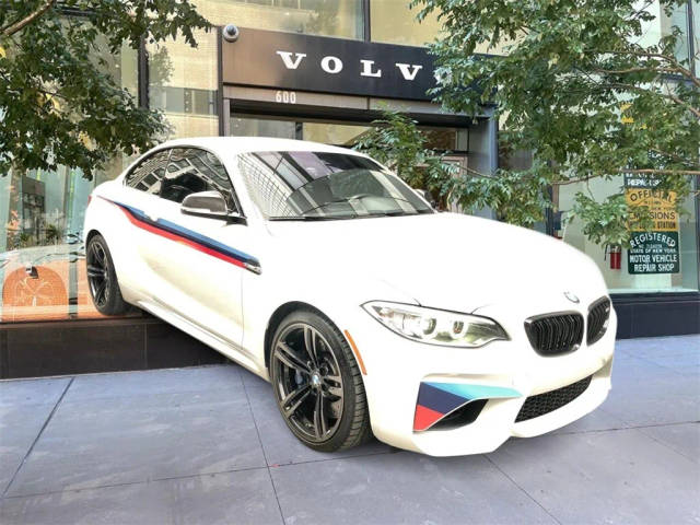 2017 BMW M2  RWD photo
