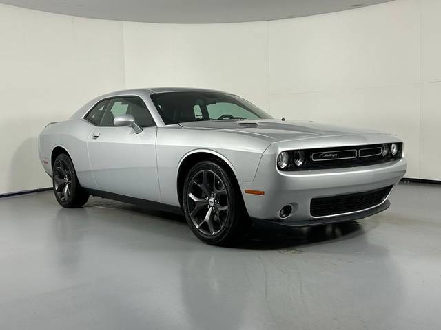 2019 Dodge Challenger SXT RWD photo