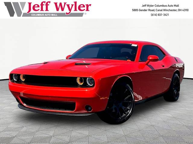 2020 Dodge Challenger SXT RWD photo