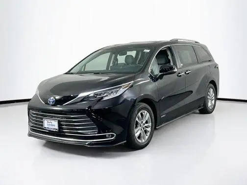 2021 Toyota Sienna Limited AWD photo