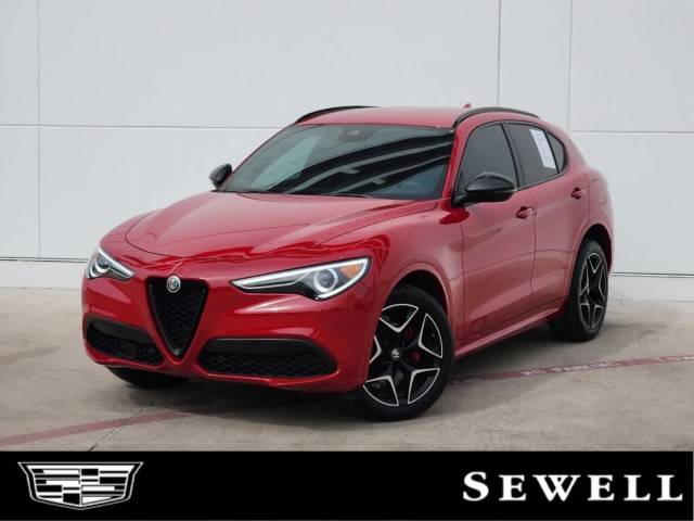 2020 Alfa Romeo Stelvio Ti Sport Carbon AWD photo