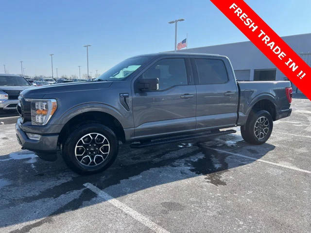 2021 Ford F-150 XLT 4WD photo