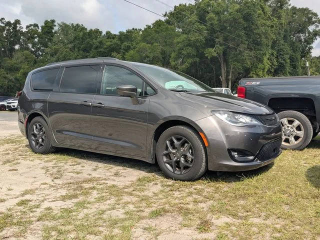 2020 Chrysler Pacifica Minivan Touring L Plus FWD photo