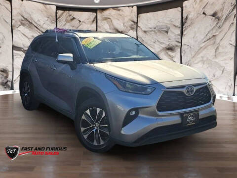 2021 Toyota Highlander Hybrid XLE AWD photo