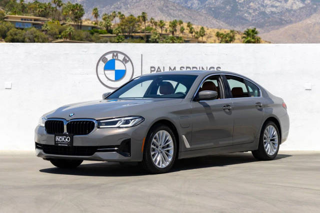 2021 BMW 5 Series 530e RWD photo