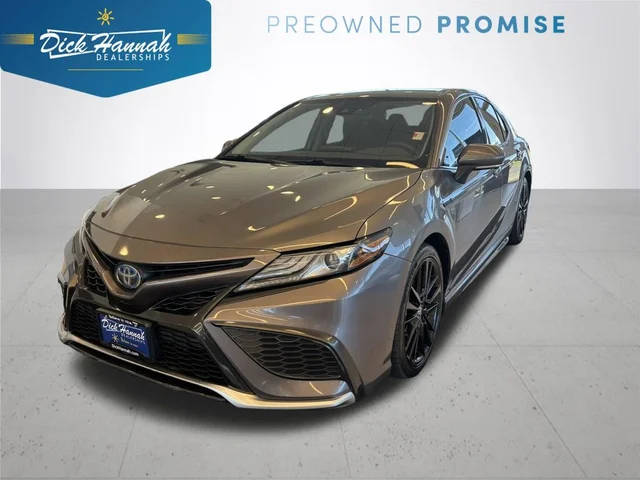 2021 Toyota Camry Hybrid XSE FWD photo