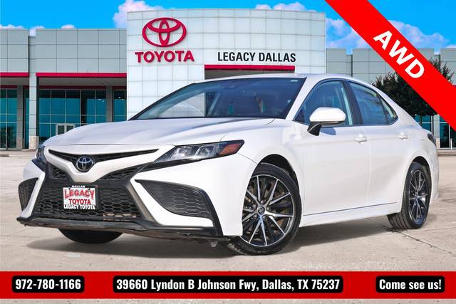 2021 Toyota Camry SE AWD photo