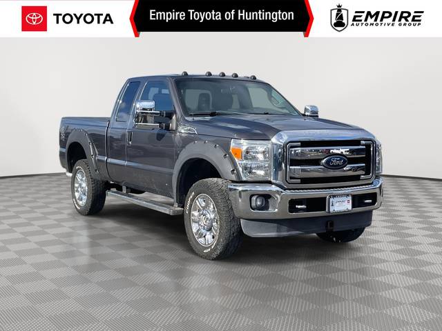 2015 Ford F-250 Super Duty Lariat 4WD photo