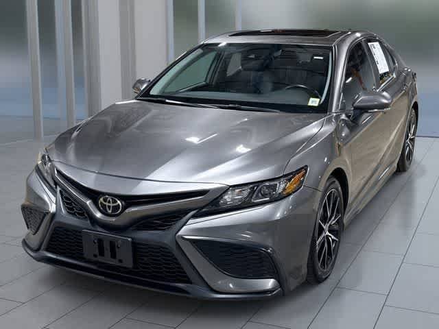 2021 Toyota Camry SE AWD photo
