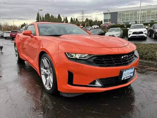 2021 Chevrolet Camaro 2LT RWD photo