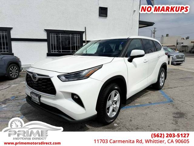 2021 Toyota Highlander LE FWD photo