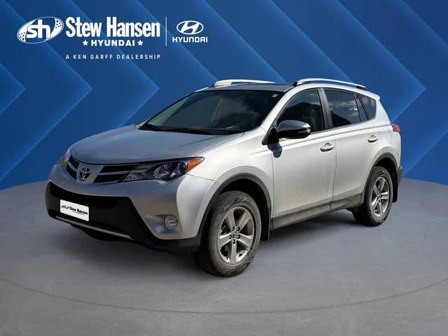 2015 Toyota RAV4 XLE FWD photo