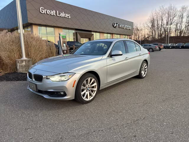 2017 BMW 3 Series 330i xDrive AWD photo