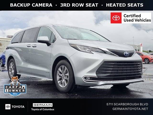 2021 Toyota Sienna XLE FWD photo