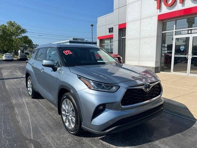 2021 Toyota Highlander Hybrid Limited AWD photo