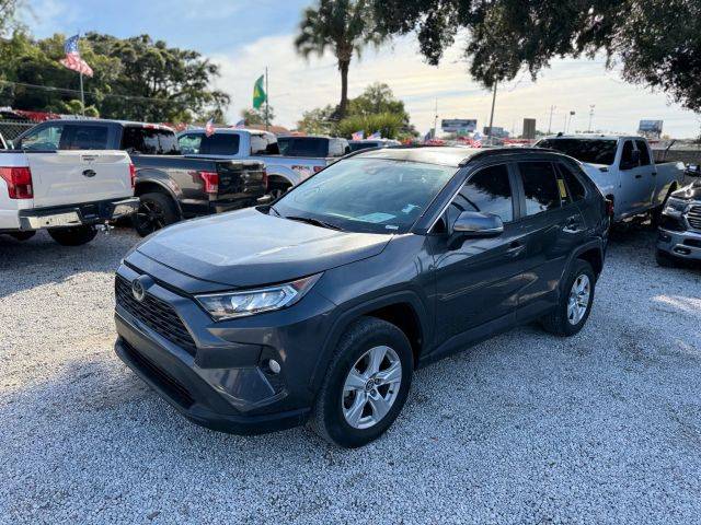 2021 Toyota RAV4 XLE AWD photo