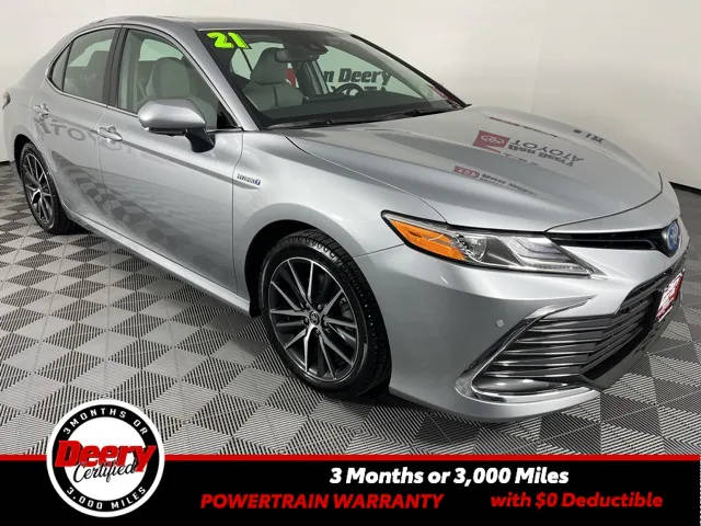 2021 Toyota Camry Hybrid XLE FWD photo