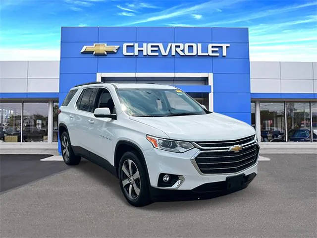 2021 Chevrolet Traverse LT Leather AWD photo