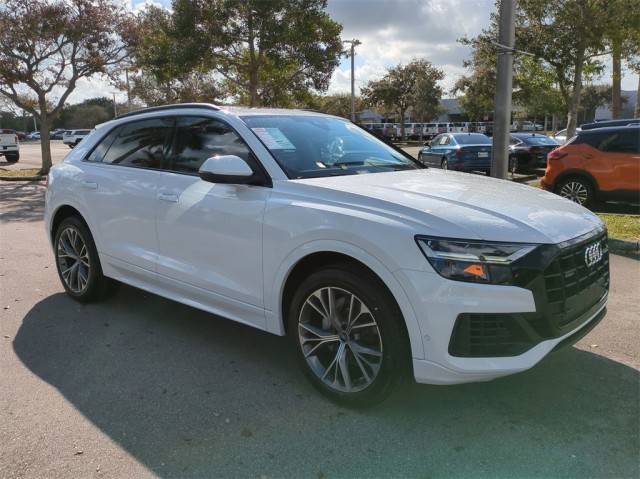 2021 Audi Q8 Premium AWD photo