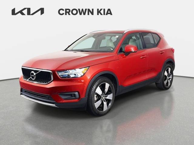 2021 Volvo XC40 Momentum AWD photo